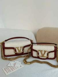 Picture of Valentino Handbags _SKUfw236446897fw